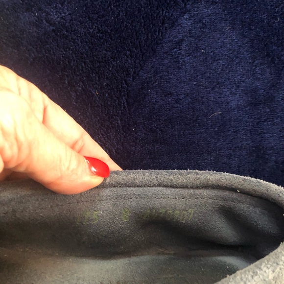 Minnetonka Blue Suede Thunderbird Beaded Boat Moccasins - Size 8 - Picture 2 of 8